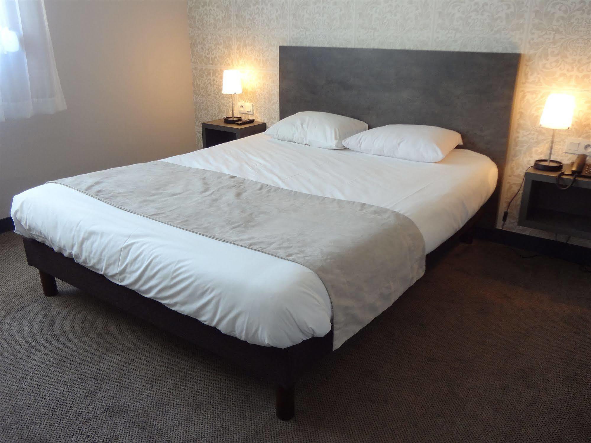 Hotel Arcadia Lannion Zewnętrze zdjęcie